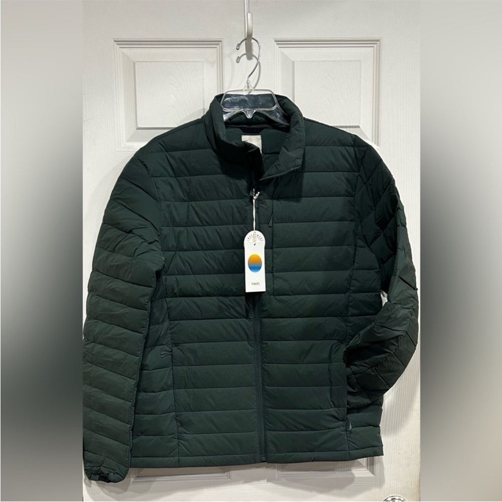 Vuori Men's Medium Steadfast Insulated Full Zip Jacket Aspen Green NWT Puffer